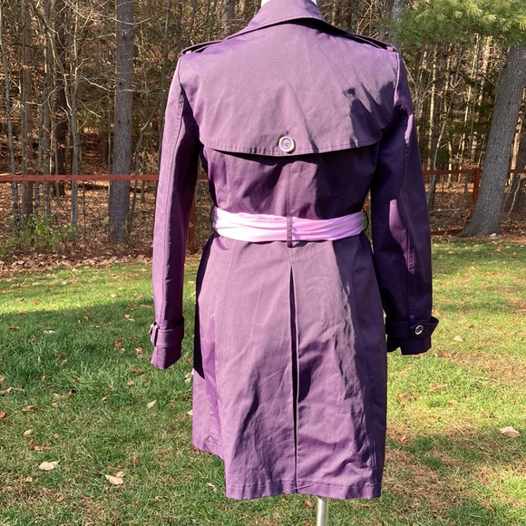 Jones New York dark plum double breasted trench with rain fly size L - Picture 5 of 10